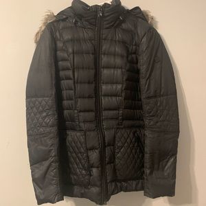 Women’s Northface black winter coat.